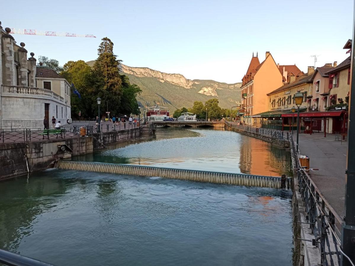 Le Republique Annecy , Coeur De Vieille Ville Bagian luar foto